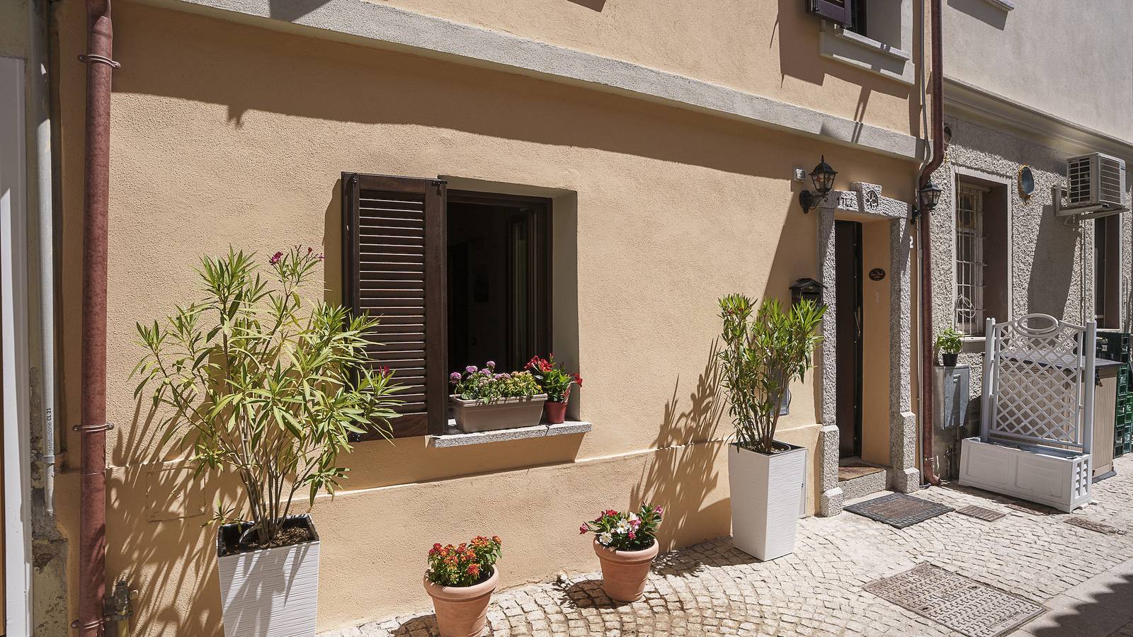 Ganze Wohnung, San Paolo - Yellow Apartment in Terranoa/Olbia, Olbia
