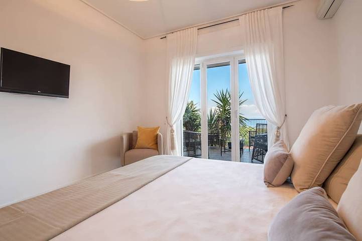 La Conca dei Sogni Luxury sea ​​view apartment in the center of Sorrento in Sorrento, Sorrento Coast