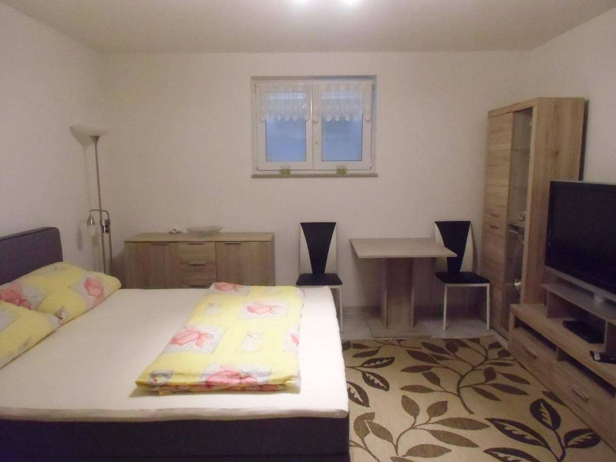 Ganze Wohnung, Double Room with Shared Bathroom in Lahr, Mittlerer Schwarzwald