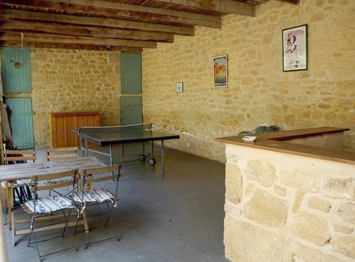 Location de vacances pour 8 personnes, avec piscine et jardin, adapté aux familles à Vers-Pont-du-Gard - 2