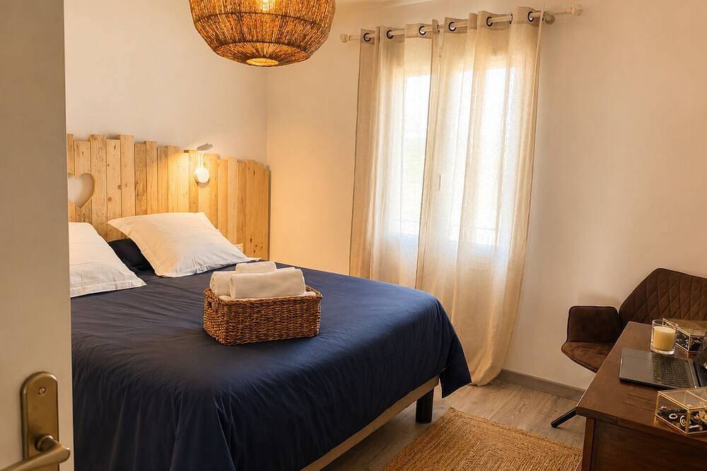 L'Oliveraie Quiet villa with pool at the gateway to the Luberon. in Pertuis, Regionaler Naturpark Luberon