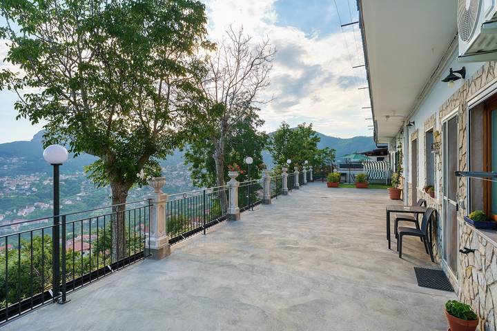 Gîte pour 6 personnes, avec Balcon à Agerola