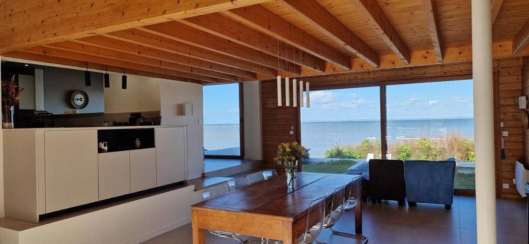 Location de vacances pour 8 personnes, avec Terrasse ainsi que Jardin et Vue dans Plage Mardi-Gras - 3
