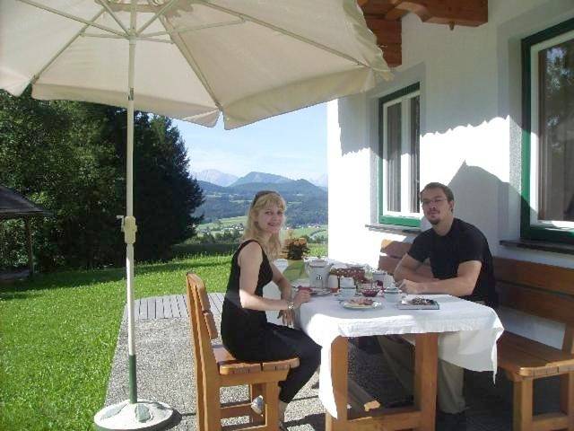 Location de vacances pour 2 personnes, avec Terrasse et Jardin ainsi que Sauna et Vue à Thalgau - 4