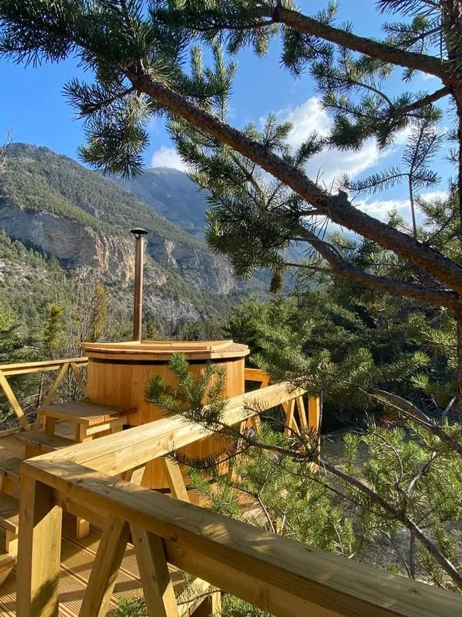 Casa rural para 6 personas, con jardín además de jacuzzi y piscina - 1
