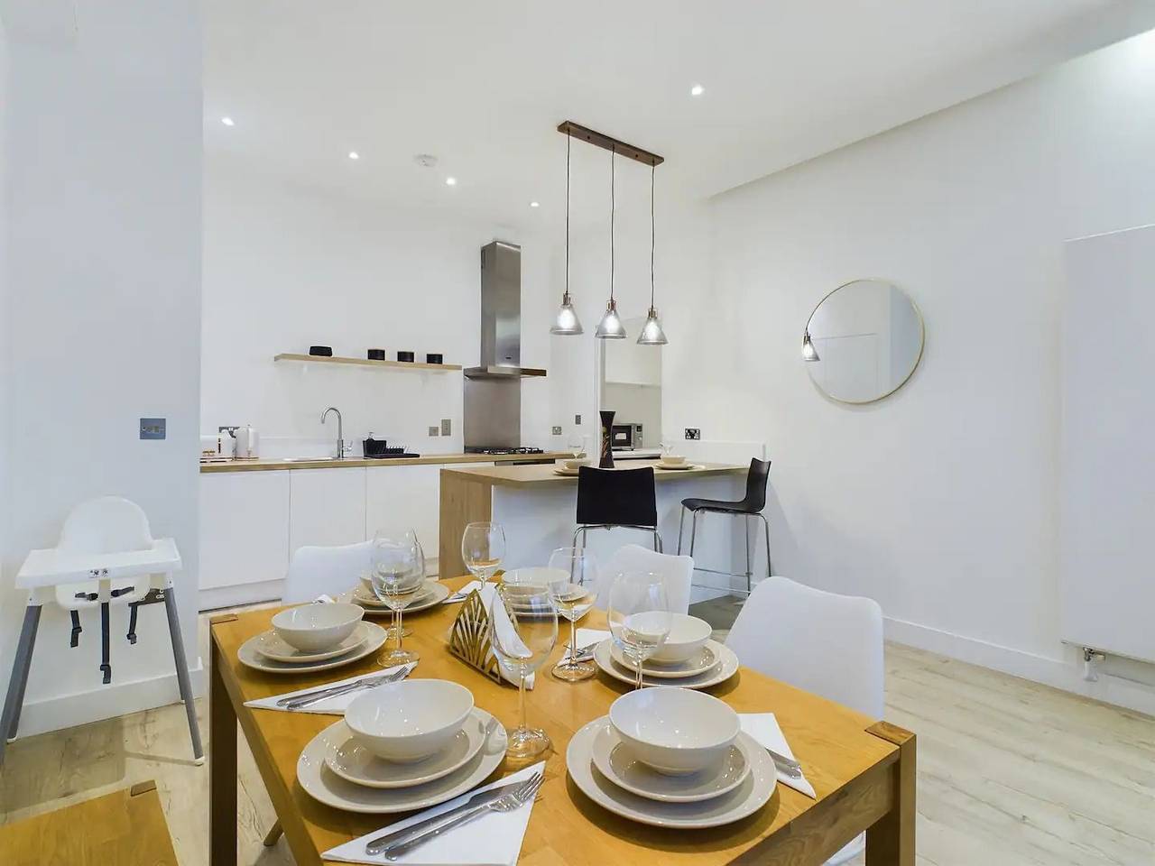Entire apartment, Modern 4Bed 3Bath Balcony Apartment in Shoreditch - Pass the Keys in Bethnal Green, London