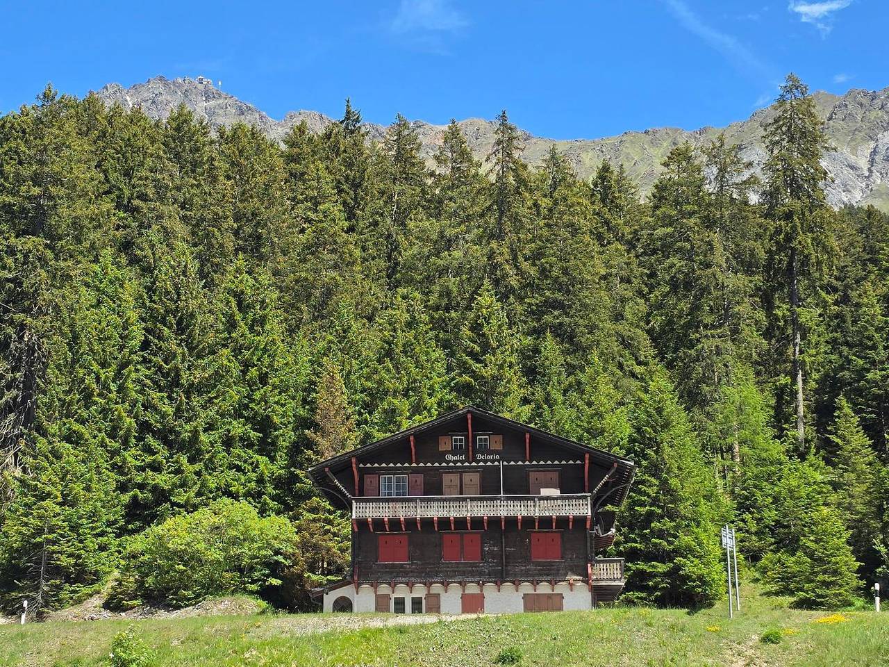 Ganze Wohnung, Ferienwohnung Belaria am Heidsee – nur 3 Gehminuten zur Rothornbahn in Vaz/Obervaz, Plessur Alpen