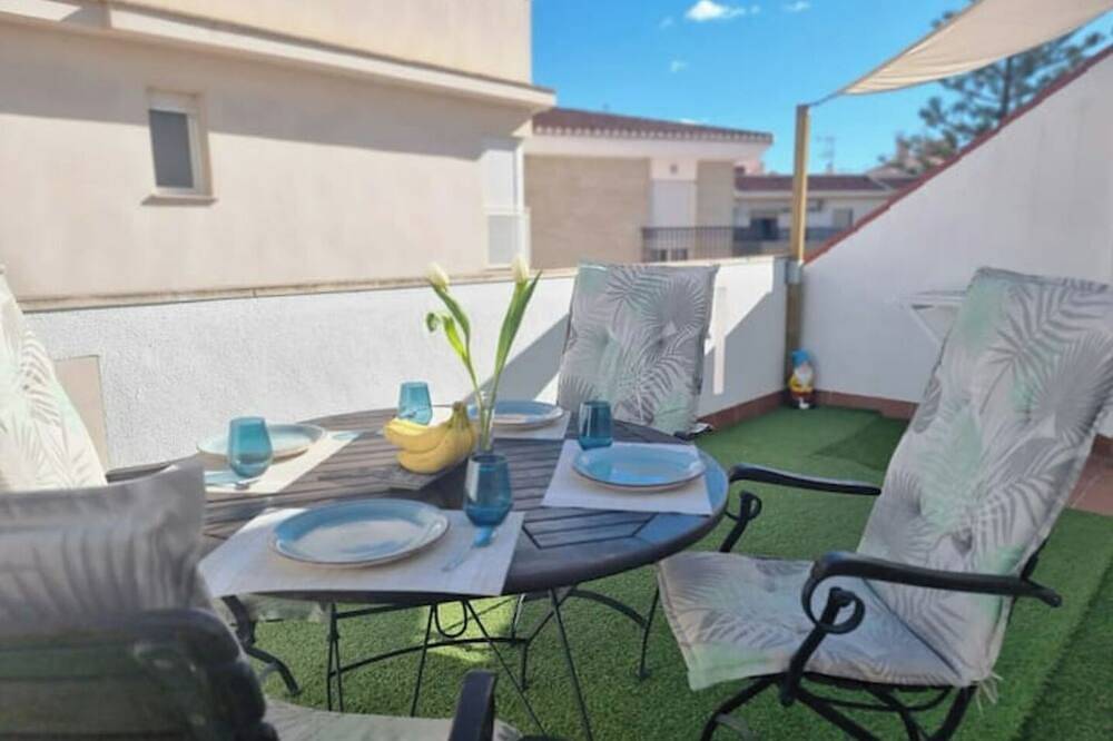 Entire apartment, 600m de la Playa, Terraza Soleada in Salobreña, Costa Tropical