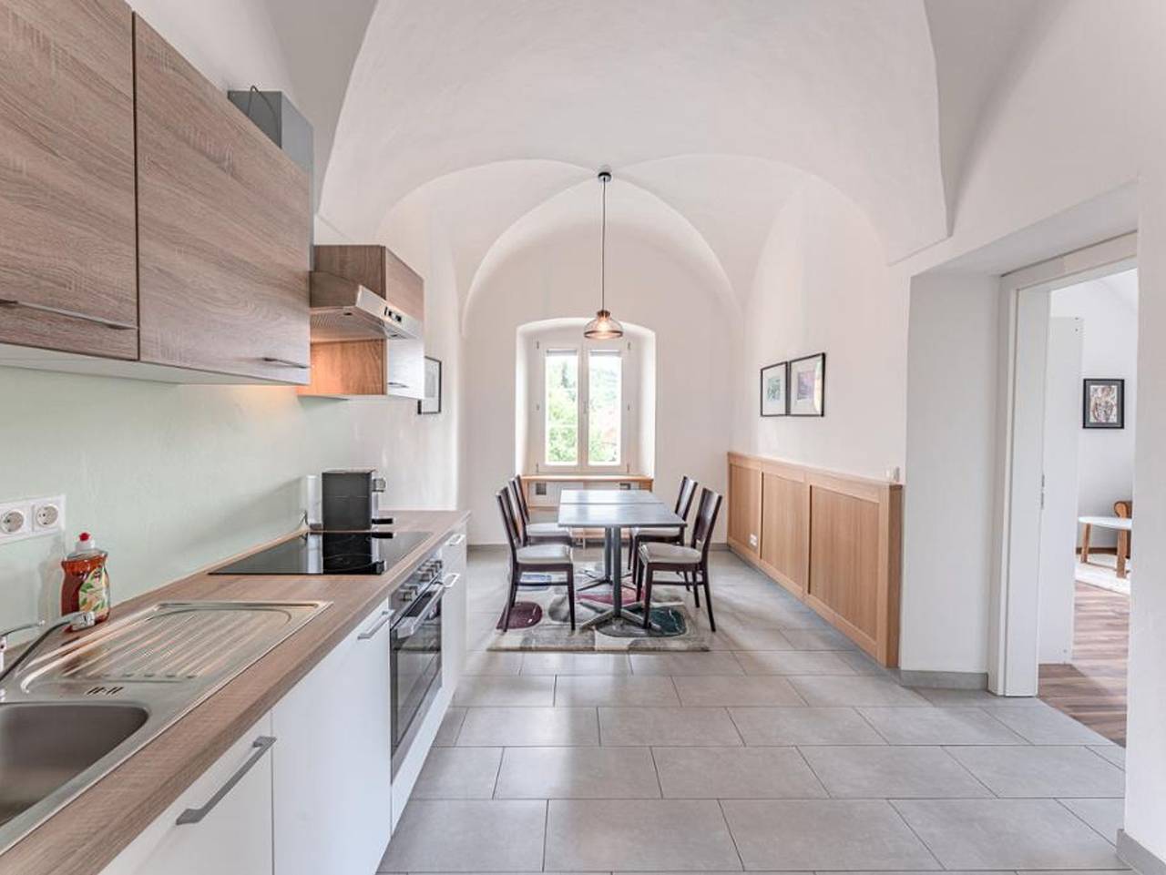 Ganze Wohnung, Ferienwohnung im Kloster - Zelle Top J in Weinviertel