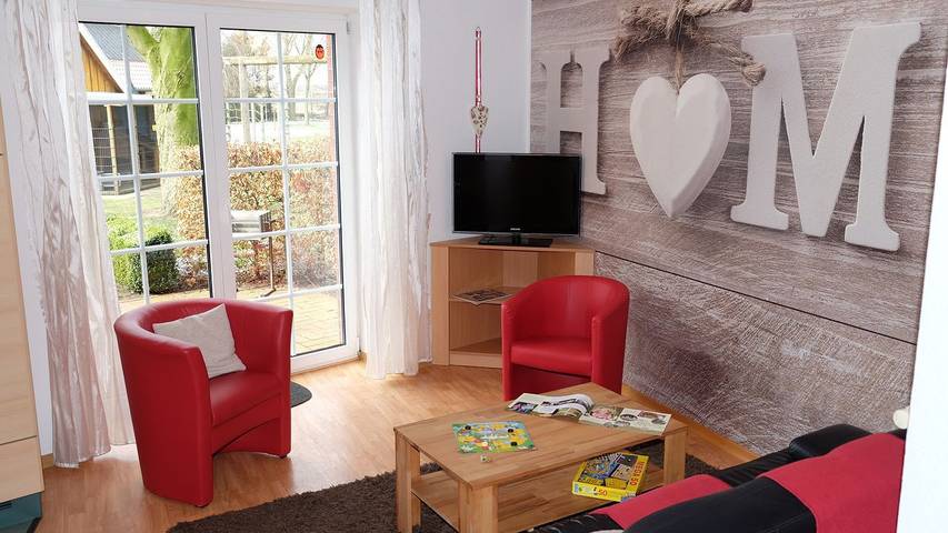 Ferienwohnung für 2 Personen, mit Terrasse und Garten in Alfsee