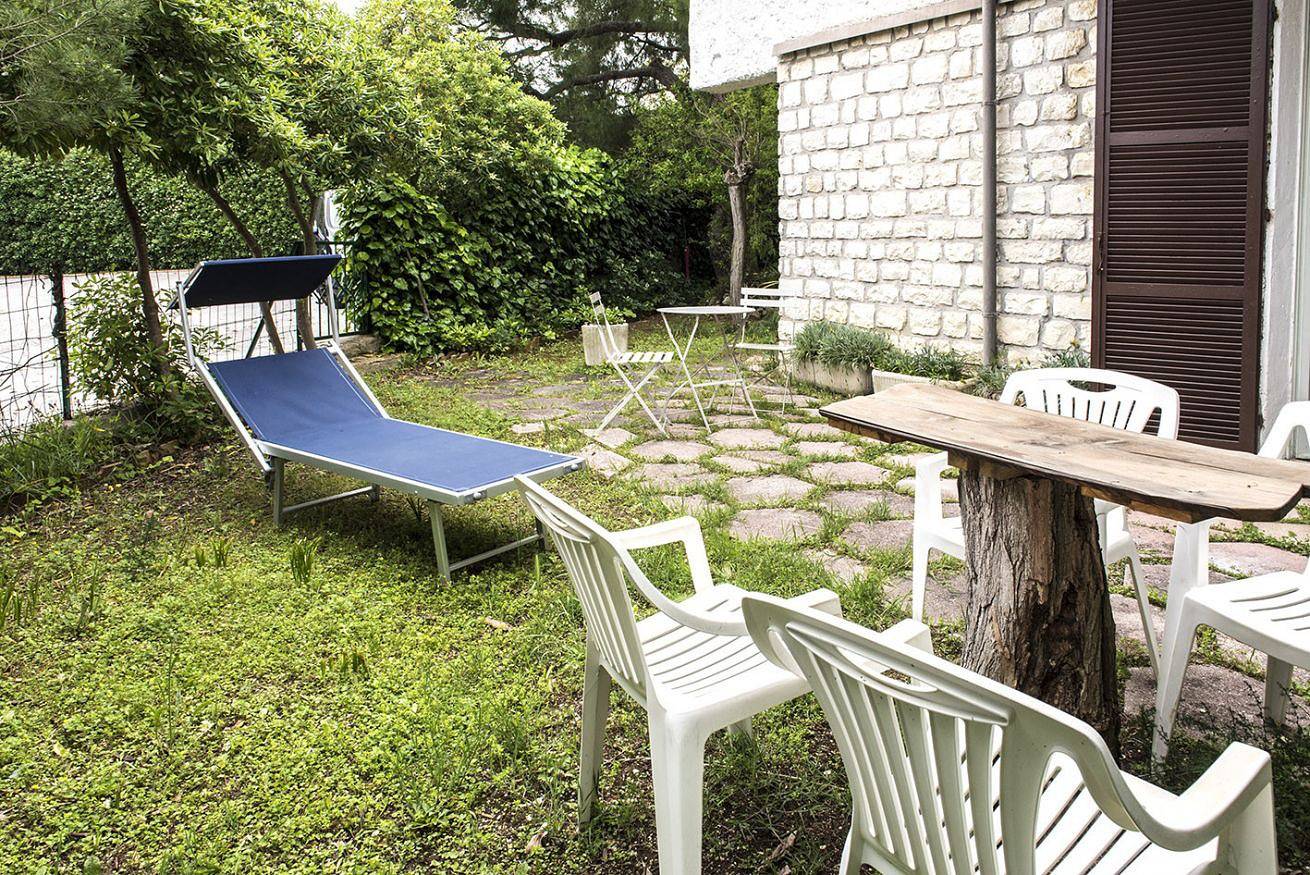 Ganze Wohnung, M297 - Marcelli, three-room apartment with garden at 100 m. from the sea in Marcelli, Riviera del Conero