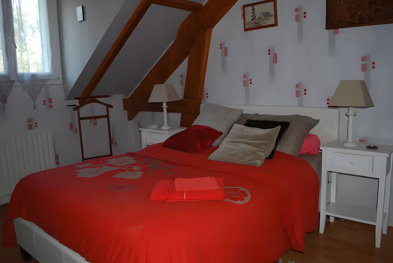 Gästezimmer „Chambre T“ mit gemeinsamer Terrasse und Garten, Wlan inklusive in Saint-Rémy-lès-Chevreuse, Parc naturel régional de la Haute Vallée de Chevreuse