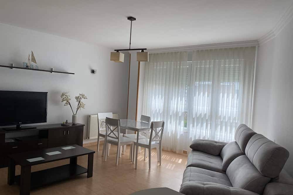 Entire apartment, Apartment in the pearl of Cantábrico, beach and nature at your fingertips in Foz, Galician Coast