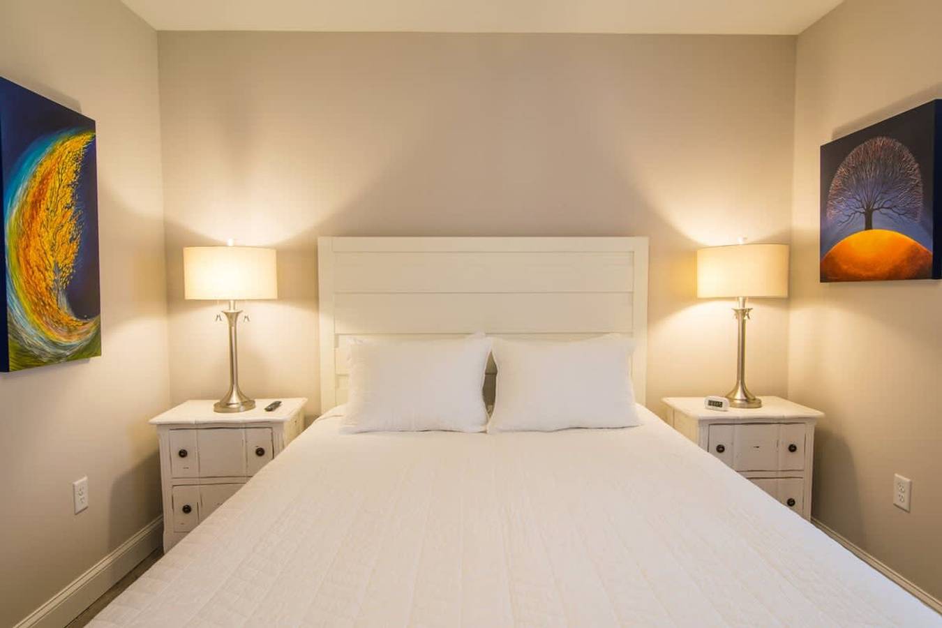 Art-Inspired Retreat Free Daily Perks in Blue Ridge Parkway, Buncombe County