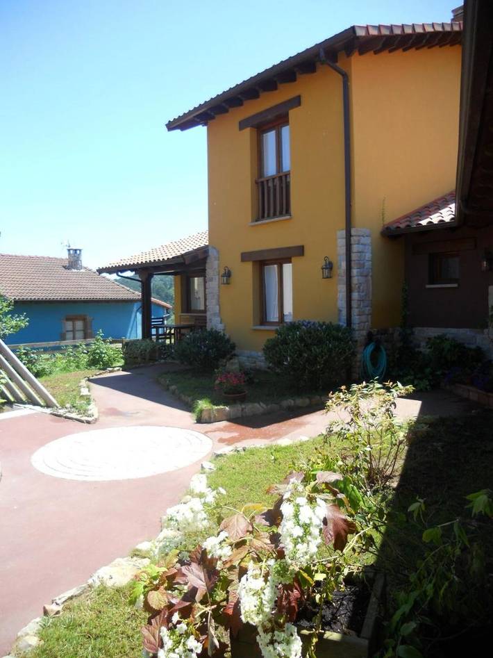 Casa rural para 5 personas, con Terraza además de Jardín y Vistas en Arriondas