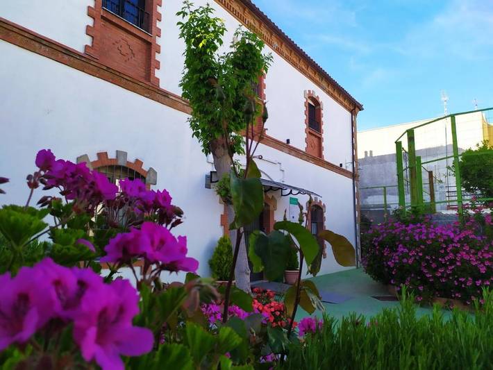 Hotel para 2 personas, con jardín en Comarca de Trujillo - 4