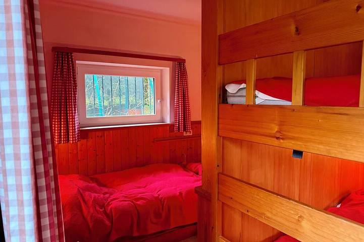 Ganze Wohnung, Auszeit am Walchensee mit Garten, Seeblick & Sauna in Walchensee
