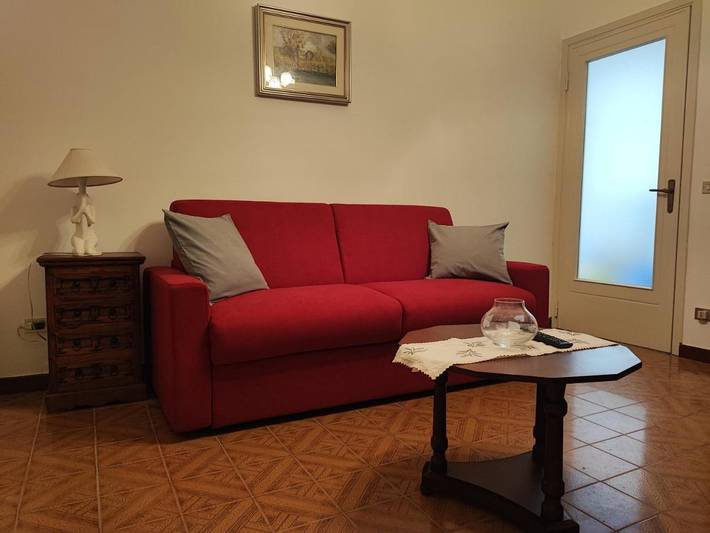 Location de vacances pour 4 personnes, avec jardin à Brovello-Carpugnino - 3