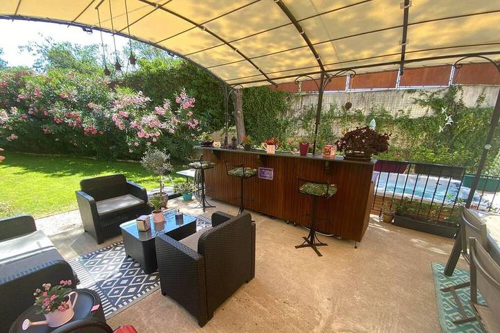 Chambre d’hôte pour 2 personnes, avec Jacuzzi et Jardin à Draguignan