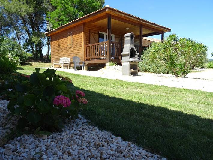 Chalet pour 5 personnes, avec piscine ainsi que terrasse et jardin en Ardèche - 3