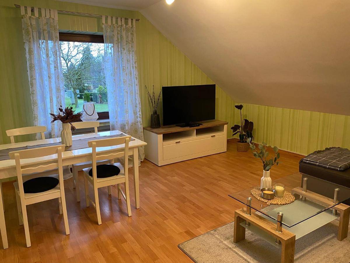Ganze Wohnung, Apartment with Garden View in Isselburg, Niederrhein