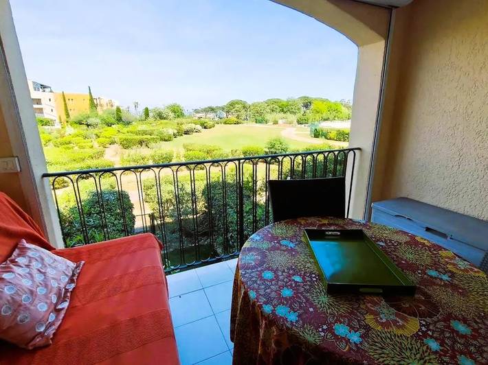 Ferienwohnung für 3 Personen, mit Terrasse und Pool sowie Ausblick in Gassin - 3
