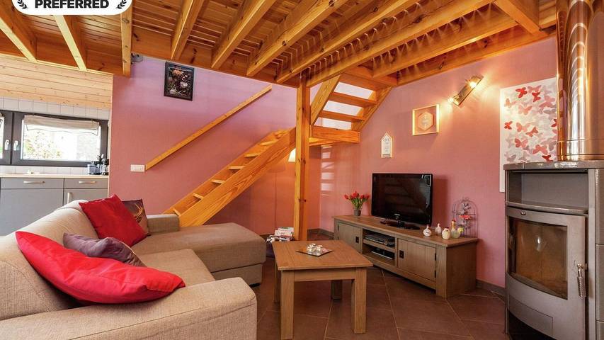 Vakantiehuis voor 4 personen, with whirlpool and tuin as well as terras, met huisdier in Rendeux