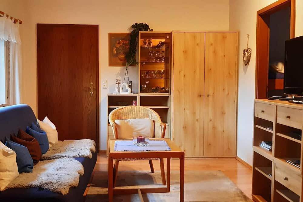 Ganze Wohnung, Fewo mit Balkon | 56qm große, gemütliche Nichtraucher-Fewo im 1.Og in Tittling, Ostbayern