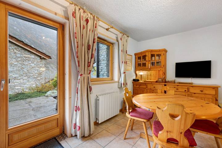 Estudio entero, Estudio Le Tilleul 21 – Chalet a 100 m de pistas, terraza privada y garaje cerrado in Bonneval-sur-Arc, Región de Saint-Jean-de-Maurienne