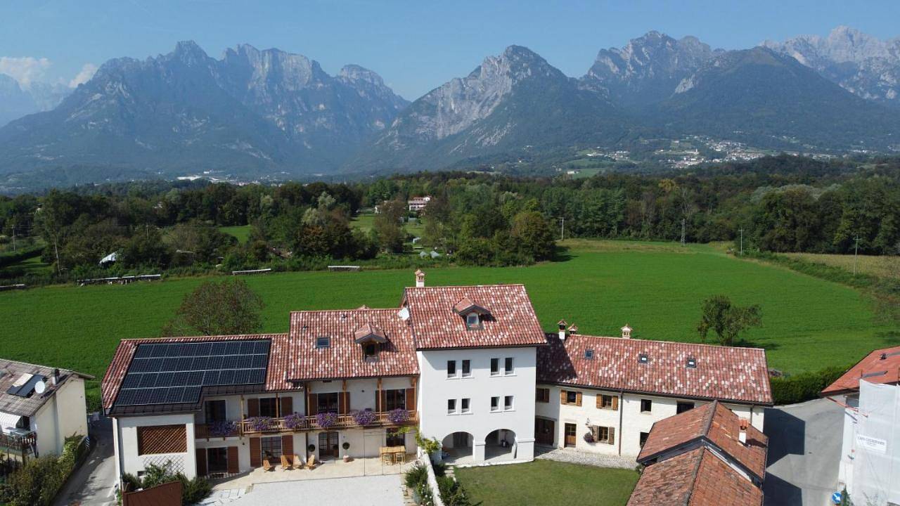 Suite with Balcony in Belluno, Schiaragruppe