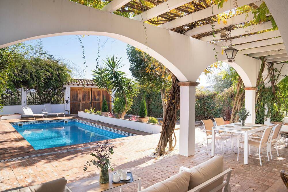 Casa rural con chimenea, calefacción y barbacoa in El Padul, Provincia de Granada