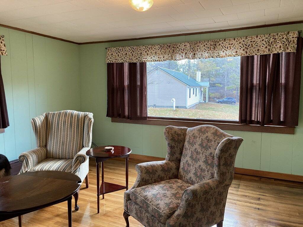 Zwei Häuser mit privatem Strand und Docks am Squam Lake in Holderness, Squam Lake