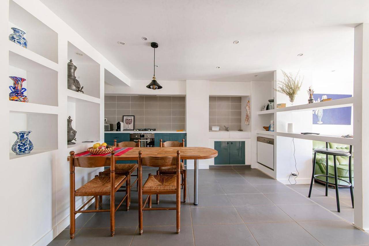 Appartement entier, Two-Bedroom Apartment in Barjols, Région de Brignoles