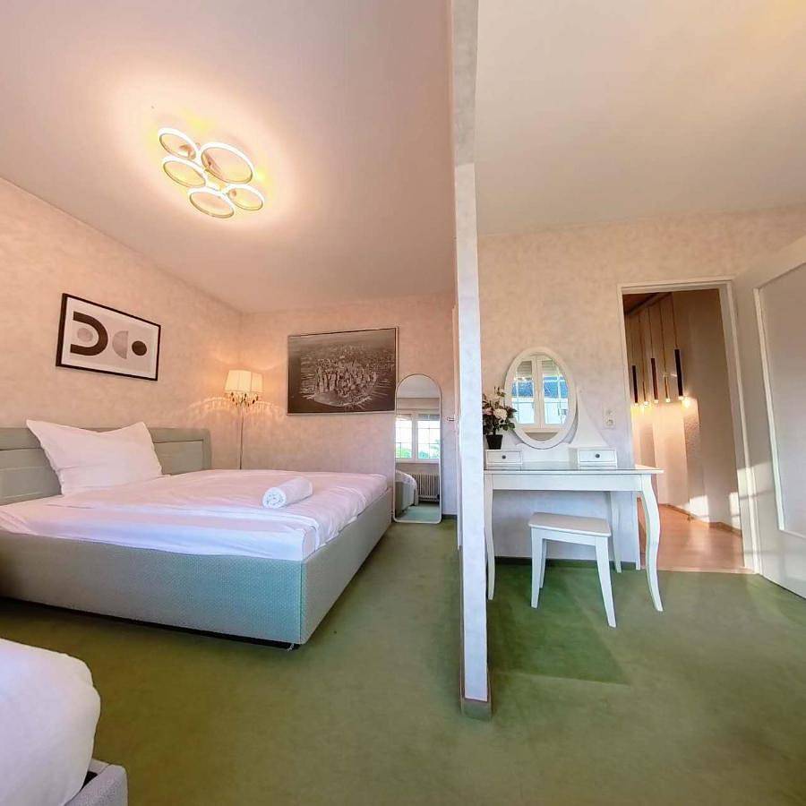 Family-Friedndly Home with Large Garden &Bbq Grill in Dreieich, Landkreis Offenbach