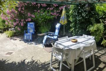 Gîte pour 2 personnes, avec jardin à Pezens