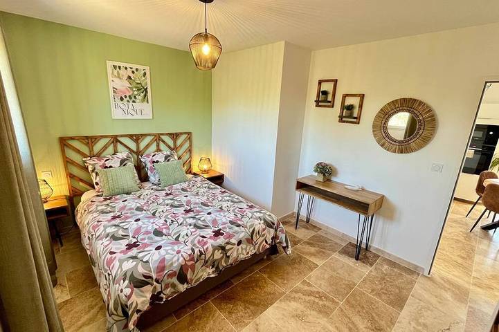 Gîte pour 2 personnes, avec balcon, animaux acceptés à Sanilhac-Sagriès - 4