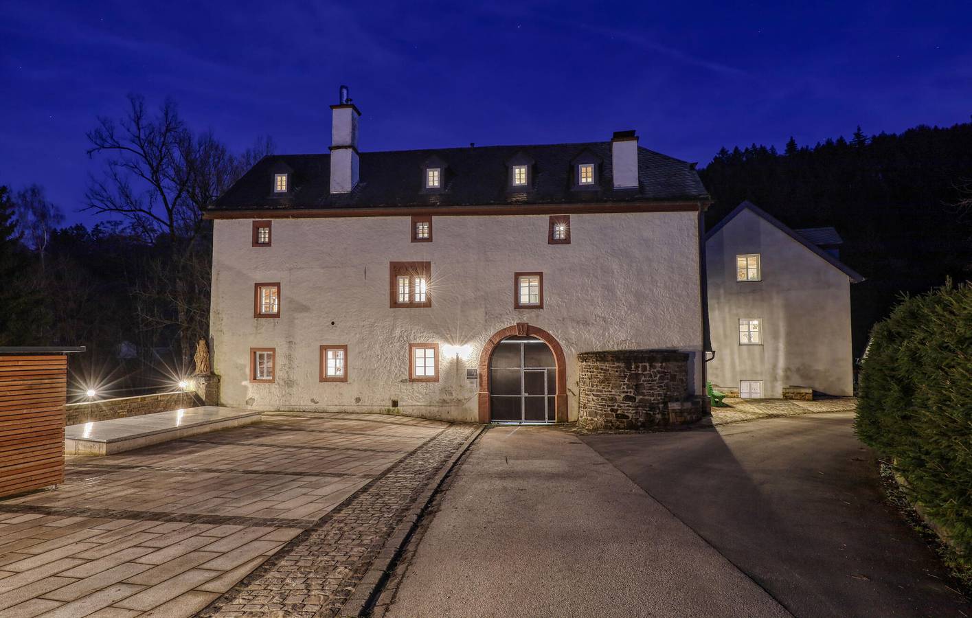 Appartement de vacances entier, Appartement confortable avec terrasse et parking, à 2,5 km de Reipeldingen in Irrhausen, Arrondissement d'Eifel-Bitburg-Prüm