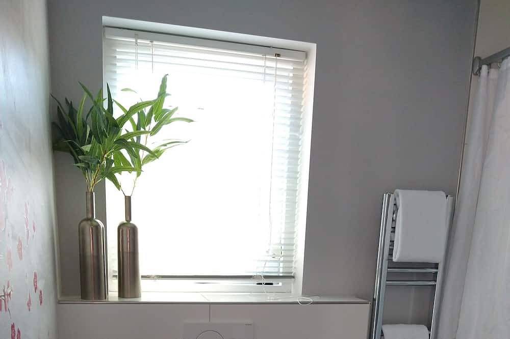 Enjoy the Beach and Domburg 18m2- very nice, charming room central and quiet in Dombourg, Walcheren