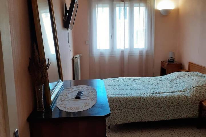 Location de vacances pour 6 personnes, avec jardin et terrasse, animaux acceptés à Montagnac - 3