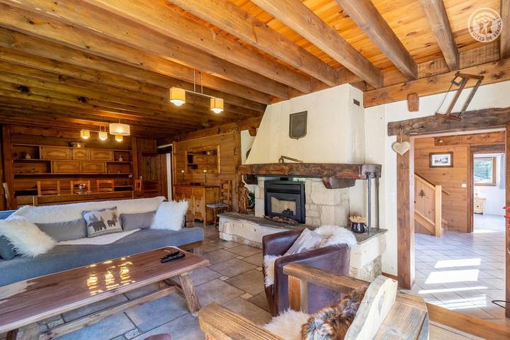 Gîte pour 8 personnes, avec jardin et terrasse à Attignat-Oncin - 3