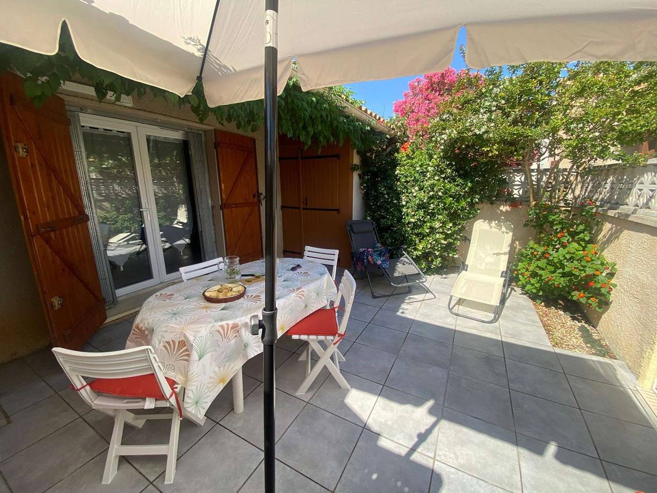 Appartement de vacances entier, Maison de vacances, 4 à 5 couchages, cuisine sejour climatisé dans résidence avec piscine les Jardins de Portiragnes in Portiragnes Plage, Portiragnes