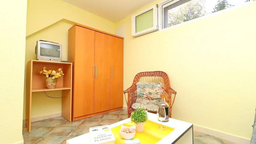 Gîte pour 5 personnes, avec terrasse à Drače - 4