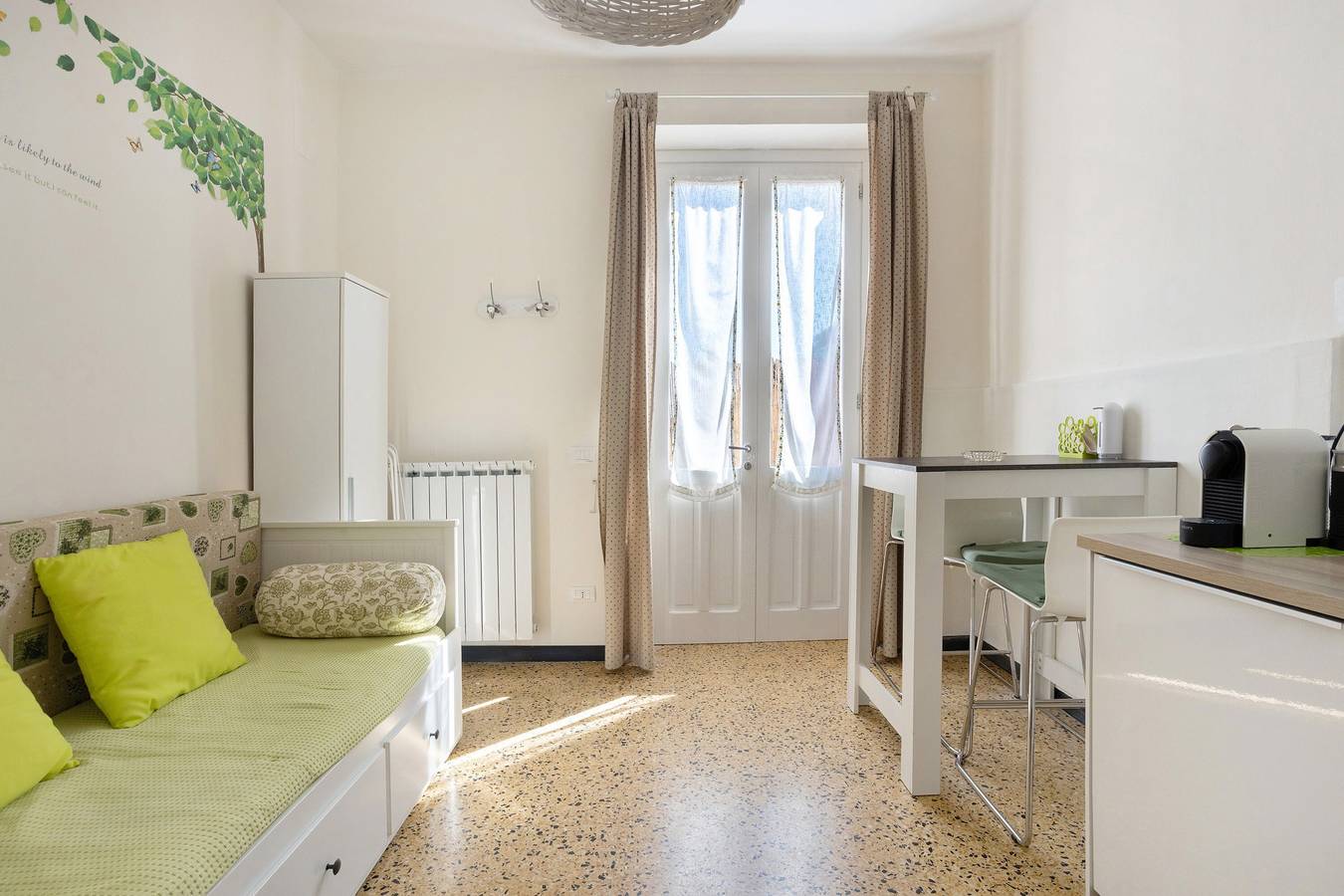 Appartement entier, Appartement 'Verde' avec vue sur la mer, Wi-Fi et climatisation in Riomaggiore, Commune de Riomaggiore