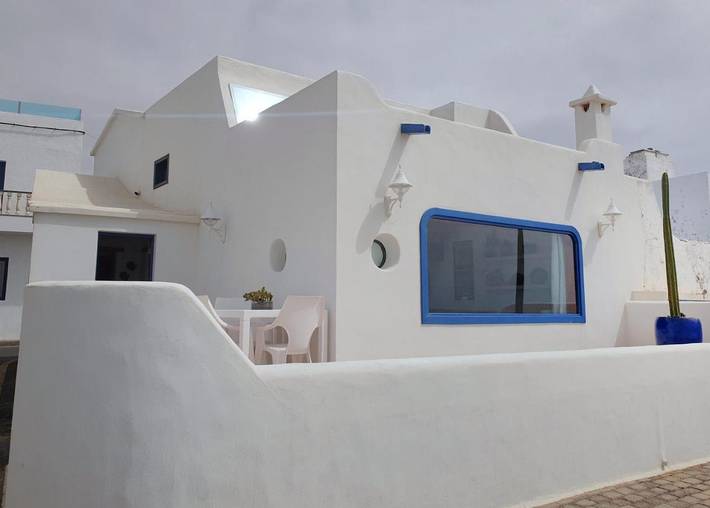 Location de vacances pour 4 personnes, avec Balcon ainsi que Terrasse et Vue à La Santa - 4