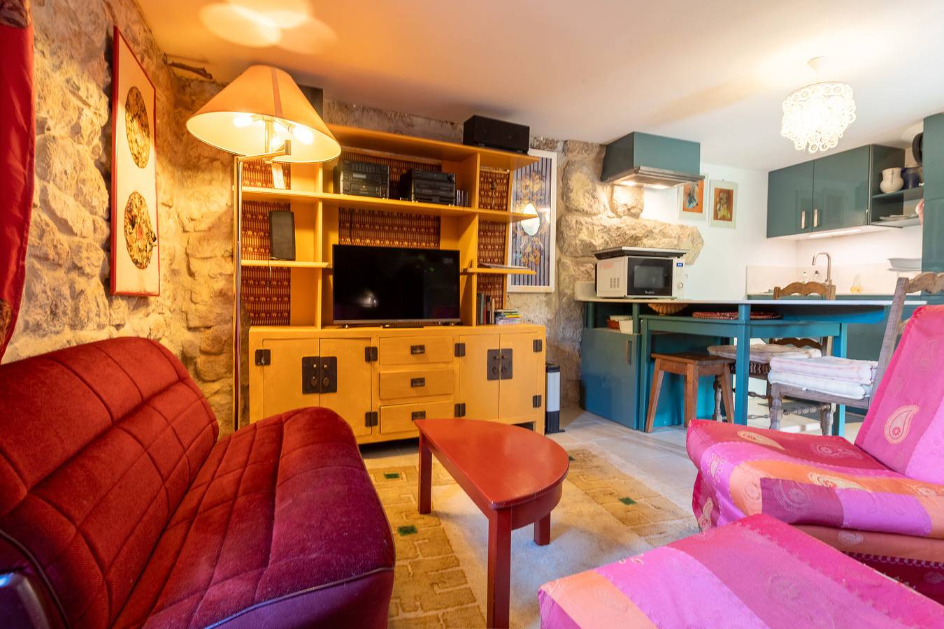 Casa de vacaciones 'La Treille' con vistas a la montaña y Wi-Fi in Saint-Barthélemy-Grozon, Tournon-sur-Rhône región