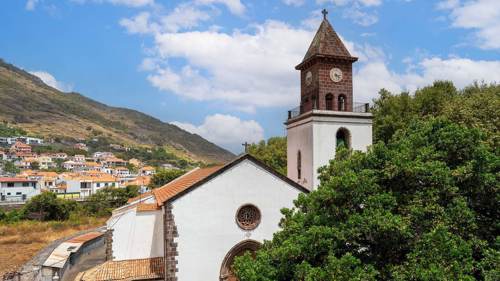 Ganze Wohnung, Ferienwohnung für 6 Personen mit Balkon in Machico, Madeira