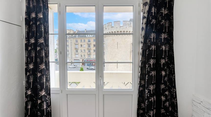 Ganze Wohnung, Geräumige Wohnung in Caen 65 m² mit Balkon mit Stadtblick in Caen, Caen und Umgebung