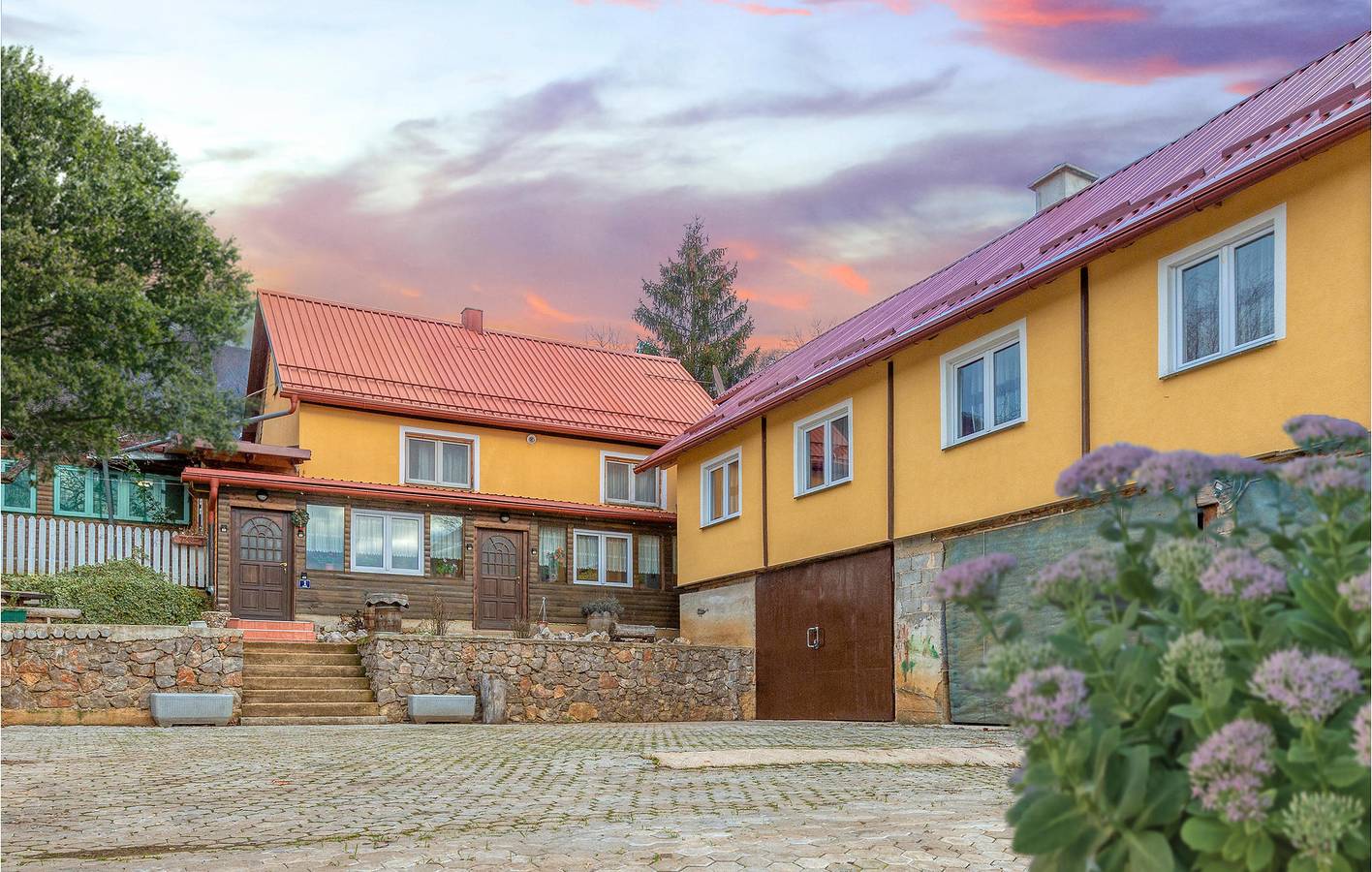 Acogedor apartamento de 40 m² con piscina cubierta y wifi in Condado de Lika-Senj