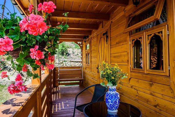 Apartament wakacyjny dla 6 osób, z Balkon i Taras oraz Jacuzzi i Ogród w Grywałd