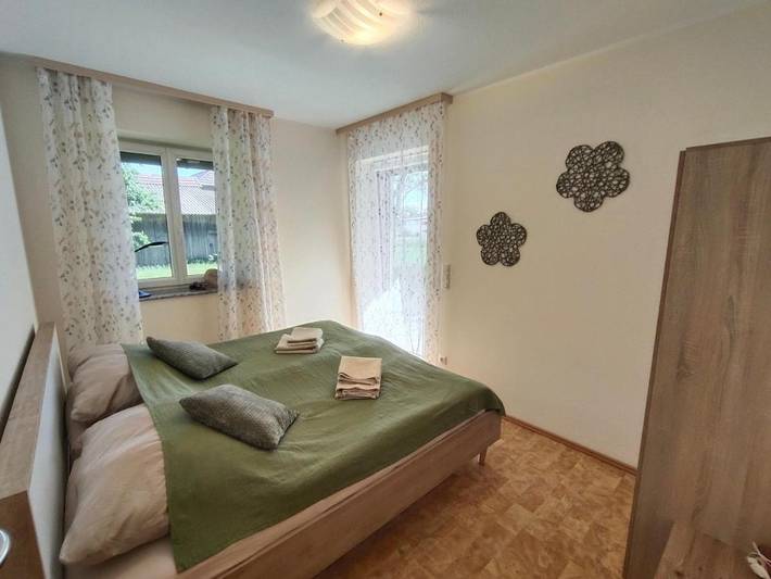 Ferienwohnung für 2 Personen, mit Terrasse und Ausblick